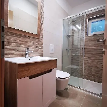 And Kod Mate Apartment *