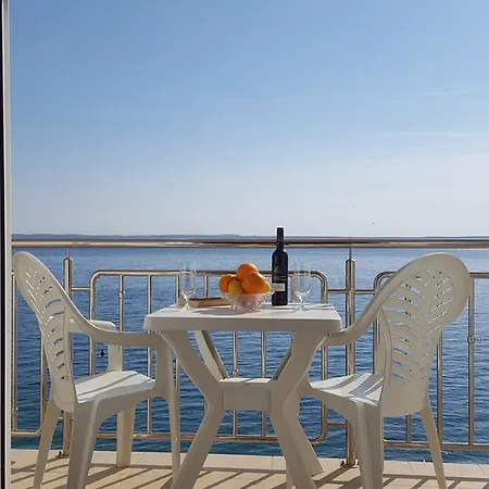 And Kod Mate Apartment *