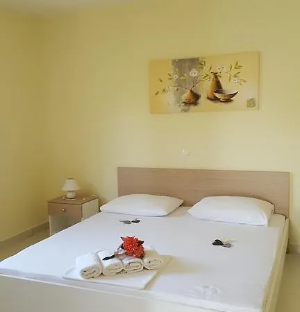 Apartament And Kod Mate *